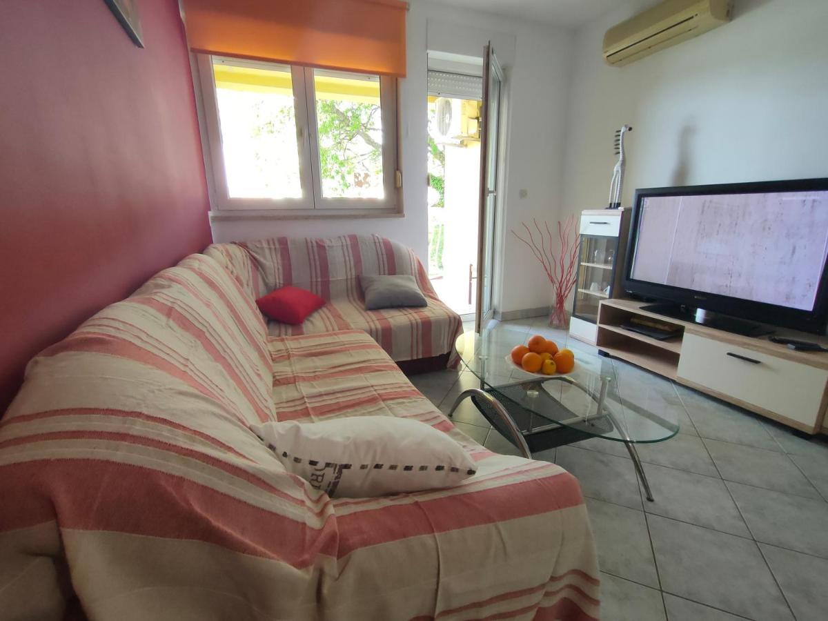 Apartmán Apartman Bela Pula Exteriér fotografie